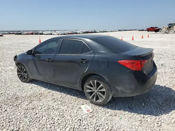 5YFBURHE7HP587445 2017 TOYOTA COROLLA - Image 2