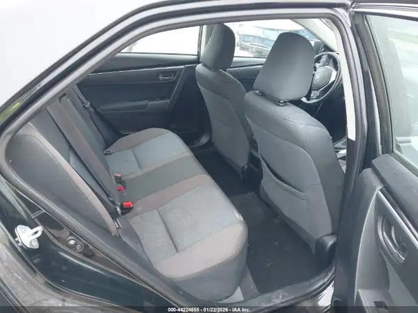 5YFBURHE7HP588532 2017 TOYOTA COROLLA - Image 8