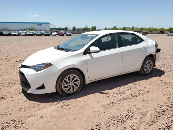 5YFBURHE7HP590006 2017 TOYOTA COROLLA - Image 1