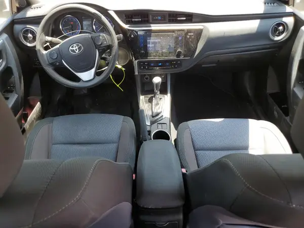 5YFBURHE7HP590006 2017 TOYOTA COROLLA - Image 8
