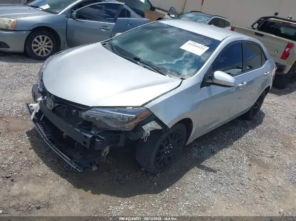 5YFBURHE7HP594542 2017 TOYOTA COROLLA - Image 2
