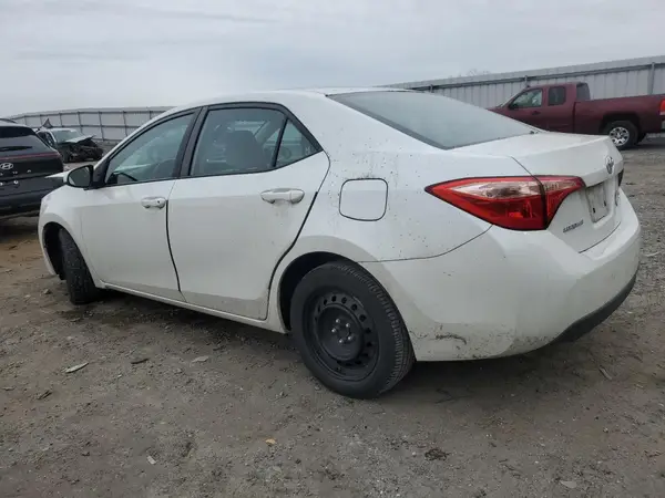 5YFBURHE7HP595013 2017 TOYOTA COROLLA - Image 2