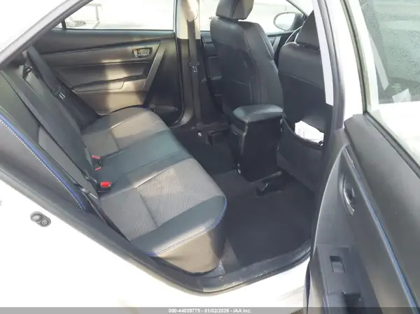 5YFBURHE7HP596386 2017 TOYOTA COROLLA - Image 8