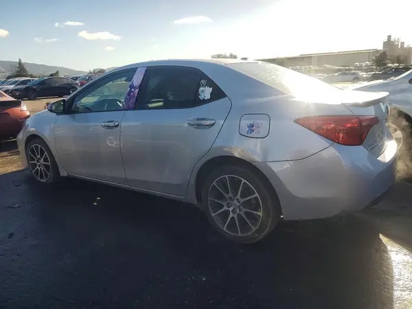 5YFBURHE7HP596680 2017 TOYOTA COROLLA - Image 2