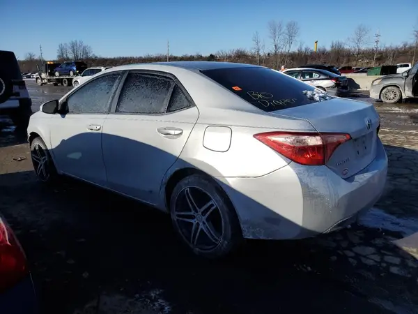 5YFBURHE7HP599949 2017 TOYOTA COROLLA - Image 2