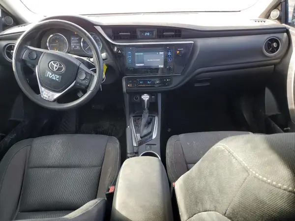 5YFBURHE7HP599949 2017 TOYOTA COROLLA - Image 8