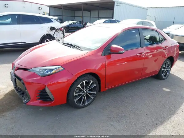 5YFBURHE7HP600324 2017 TOYOTA COROLLA - Image 2