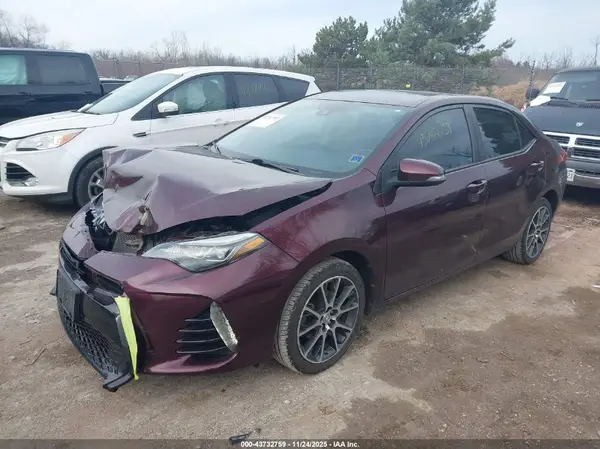 5YFBURHE7HP601134 2017 TOYOTA COROLLA - Image 2
