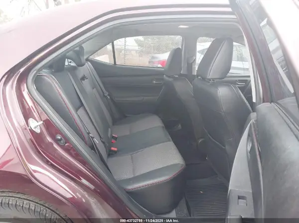 5YFBURHE7HP601134 2017 TOYOTA COROLLA - Image 8