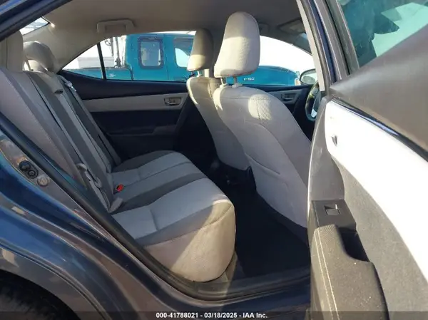 5YFBURHE7HP602705 2017 TOYOTA COROLLA - Image 8