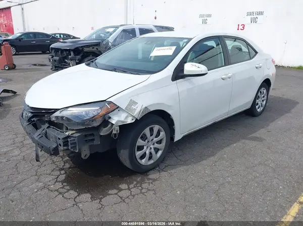 5YFBURHE7HP604941 2017 TOYOTA COROLLA - Image 2