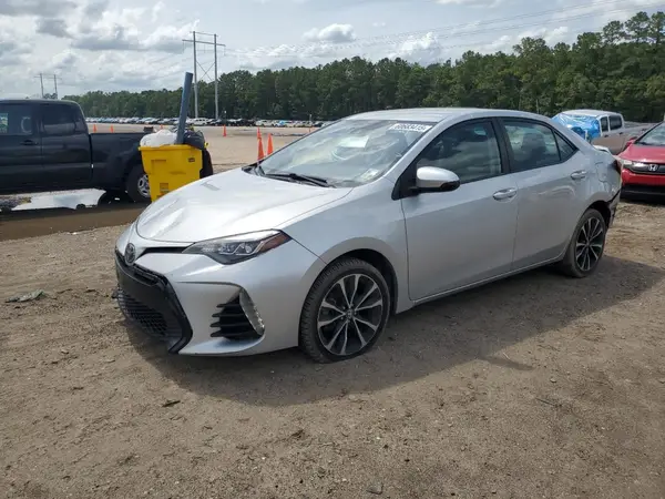 5YFBURHE7HP607449 2017 TOYOTA COROLLA - Image 1