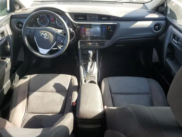 5YFBURHE7HP607886 2017 TOYOTA COROLLA - Image 8
