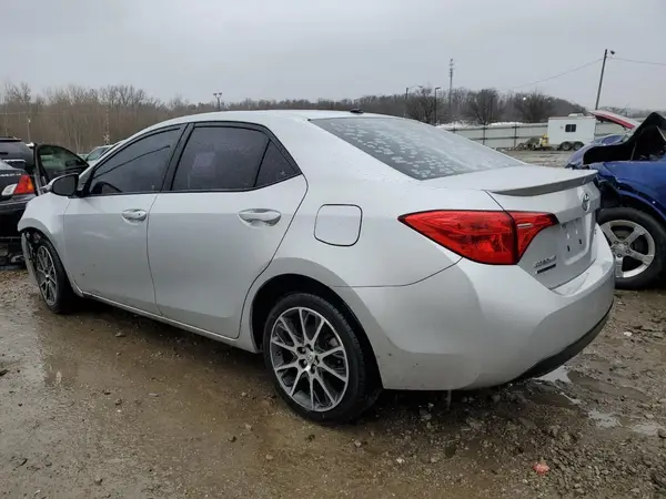 5YFBURHE7HP608164 2017 TOYOTA COROLLA - Image 2