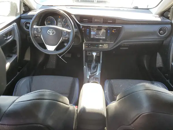 5YFBURHE7HP609380 2017 TOYOTA COROLLA - Image 8