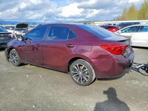 5YFBURHE7HP609850 2017 TOYOTA COROLLA - Image 2