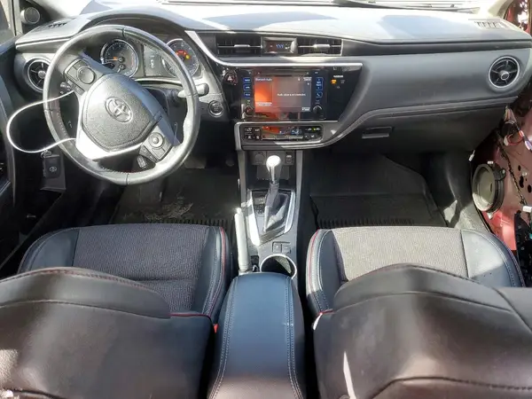 5YFBURHE7HP609850 2017 TOYOTA COROLLA - Image 8