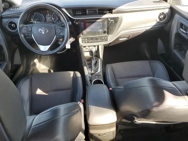 5YFBURHE7HP610111 2017 TOYOTA COROLLA - Image 8