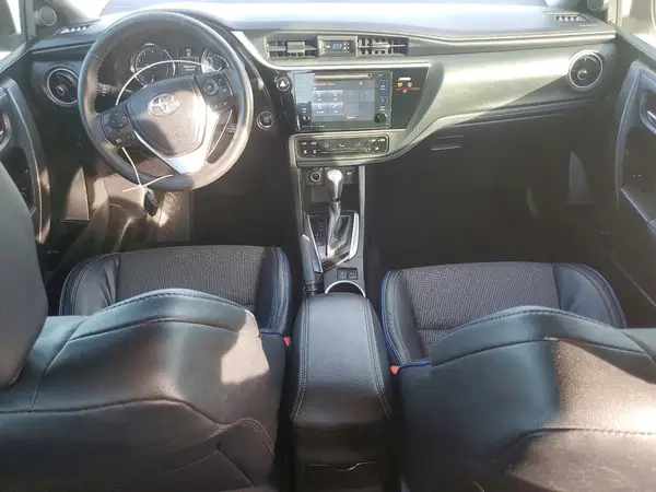 5YFBURHE7HP610609 2017 TOYOTA COROLLA - Image 8