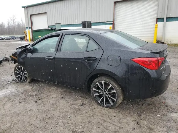 5YFBURHE7HP614918 2017 TOYOTA COROLLA - Image 2