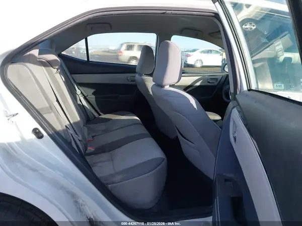 5YFBURHE7HP615308 2017 TOYOTA COROLLA - Image 8