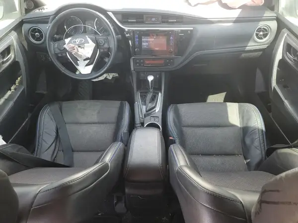 5YFBURHE7HP617267 2017 TOYOTA COROLLA - Image 8