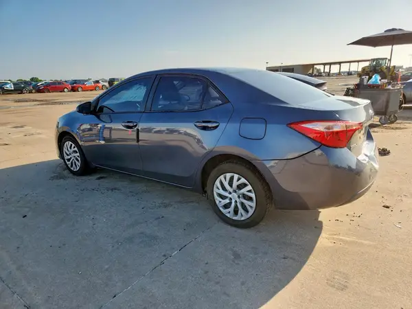 5YFBURHE7HP617625 2017 TOYOTA COROLLA - Image 2