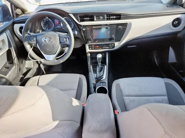 5YFBURHE7HP617625 2017 TOYOTA COROLLA - Image 8