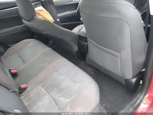 5YFBURHE7HP617690 2017 TOYOTA COROLLA - Image 8