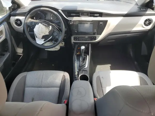 5YFBURHE7HP619133 2017 TOYOTA COROLLA - Image 8
