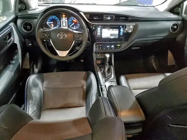 5YFBURHE7HP619357 2017 TOYOTA COROLLA - Image 8