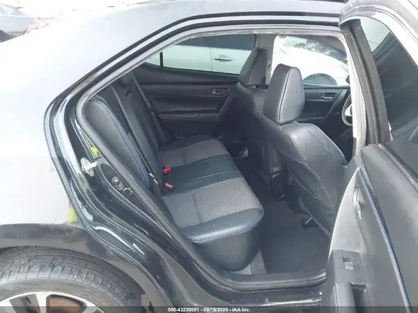 5YFBURHE7HP623263 2017 TOYOTA COROLLA - Image 8