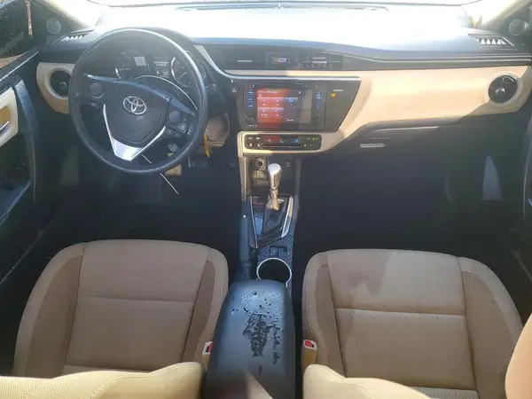 5YFBURHE7HP625448 2017 TOYOTA COROLLA - Image 8