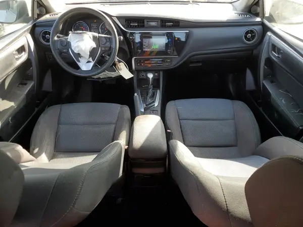 5YFBURHE7HP629032 2017 TOYOTA COROLLA - Image 8