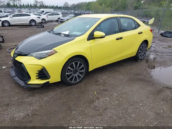 5YFBURHE7HP629144 2017 TOYOTA COROLLA - Image 2