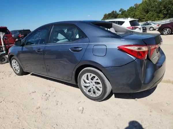 5YFBURHE7HP629449 2017 TOYOTA COROLLA - Image 2