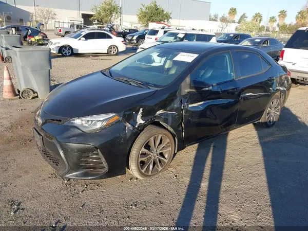 5YFBURHE7HP630620 2017 TOYOTA COROLLA - Image 2