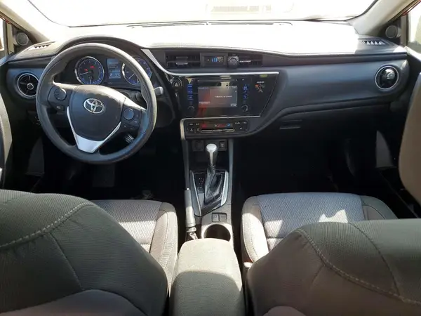 5YFBURHE7HP638362 2017 TOYOTA COROLLA - Image 8