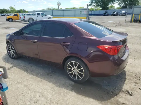 5YFBURHE7HP644078 2017 TOYOTA COROLLA - Image 2