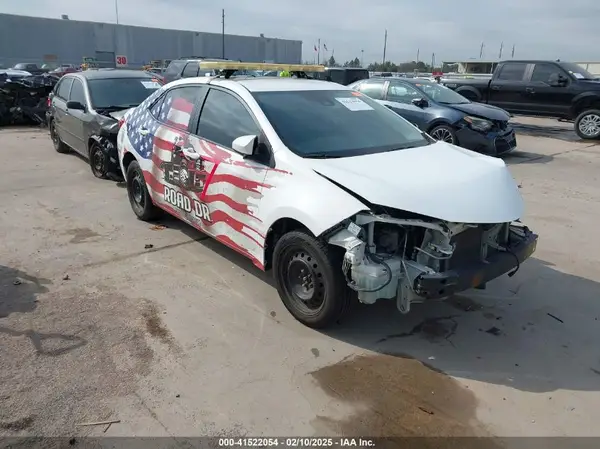 5YFBURHE7HP648132 2017 TOYOTA COROLLA - Image 1