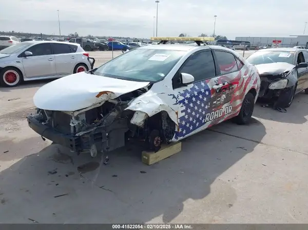5YFBURHE7HP648132 2017 TOYOTA COROLLA - Image 2