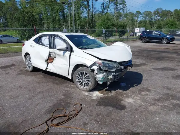 5YFBURHE7HP651645 2017 TOYOTA COROLLA - Image 1