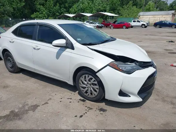 5YFBURHE7HP653721 2017 TOYOTA COROLLA - Image 1
