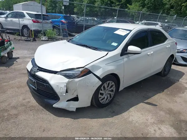 5YFBURHE7HP653721 2017 TOYOTA COROLLA - Image 2