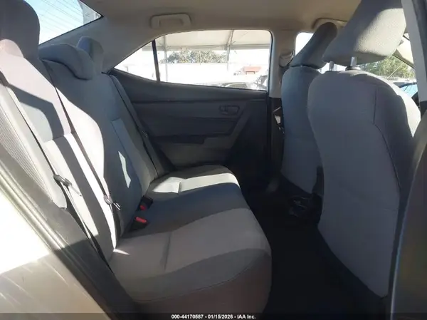 5YFBURHE7HP656375 2017 TOYOTA COROLLA - Image 8