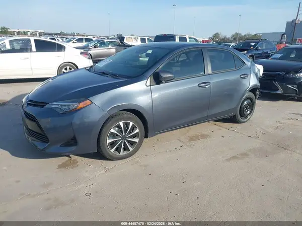 5YFBURHE7HP658174 2017 TOYOTA COROLLA - Image 2