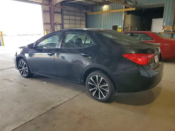 5YFBURHE7HP658384 2017 TOYOTA COROLLA - Image 2