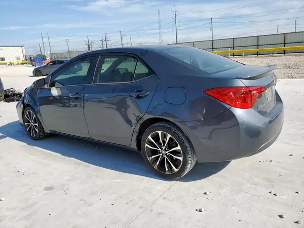 5YFBURHE7HP661950 2017 TOYOTA COROLLA - Image 2