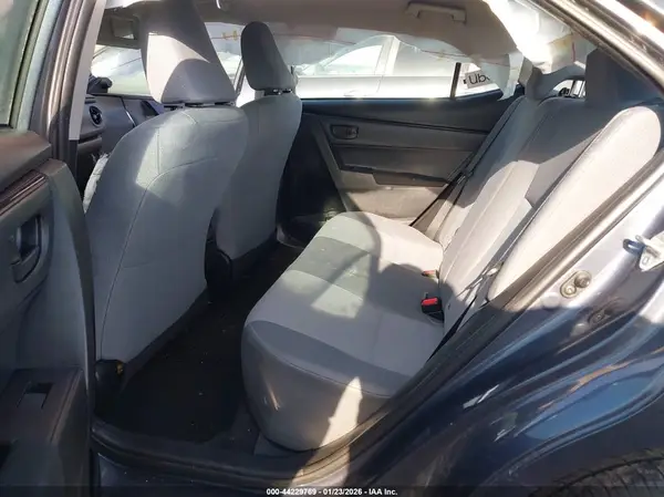 5YFBURHE7HP662726 2017 TOYOTA COROLLA - Image 8