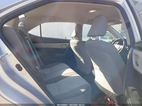 5YFBURHE7HP666162 2017 TOYOTA COROLLA - Image 8